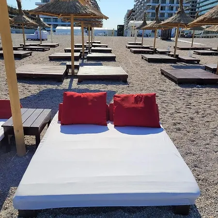 Lakeside Building Stefan Apartment Mamaia